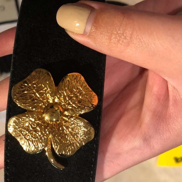 ❤️SOLD❤️ GUCCI CLOVER BELT WITH DOUBLE G BUCKLE - Picture 6 of 8